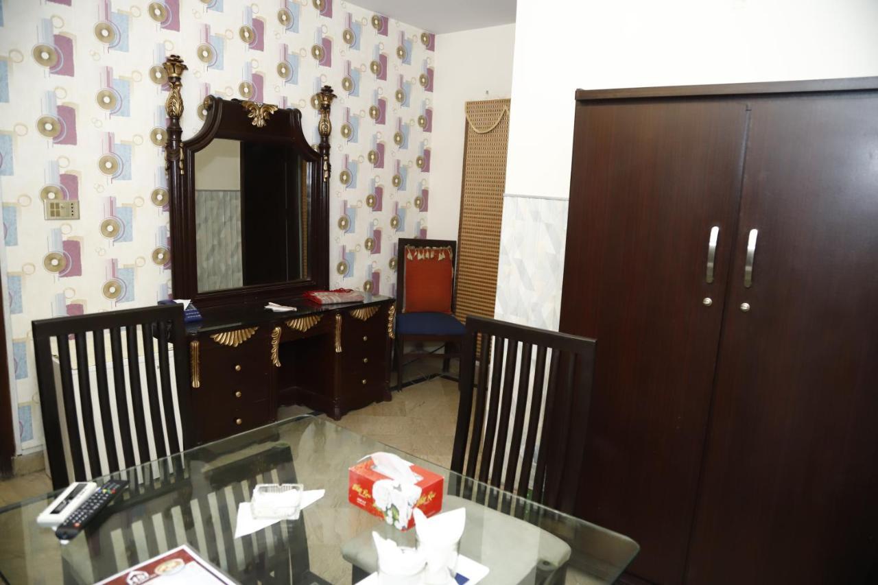 Hotel Sweet Inn لاهور المظهر الخارجي الصورة