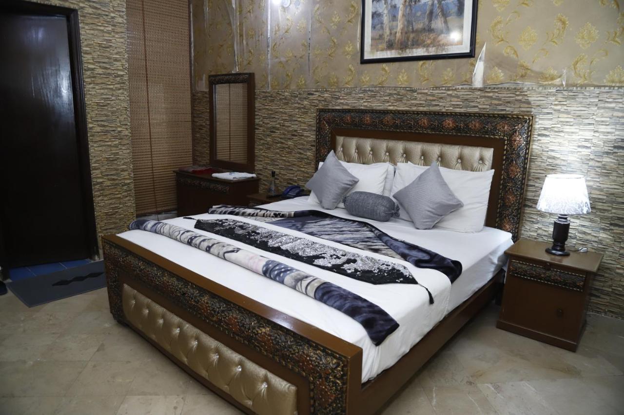 Hotel Sweet Inn لاهور المظهر الخارجي الصورة