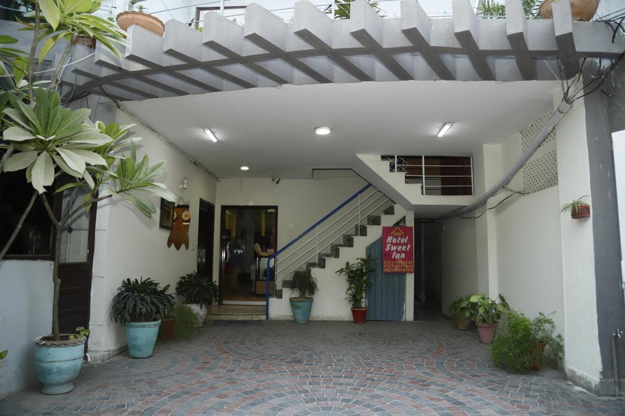 Hotel Sweet Inn لاهور المظهر الخارجي الصورة