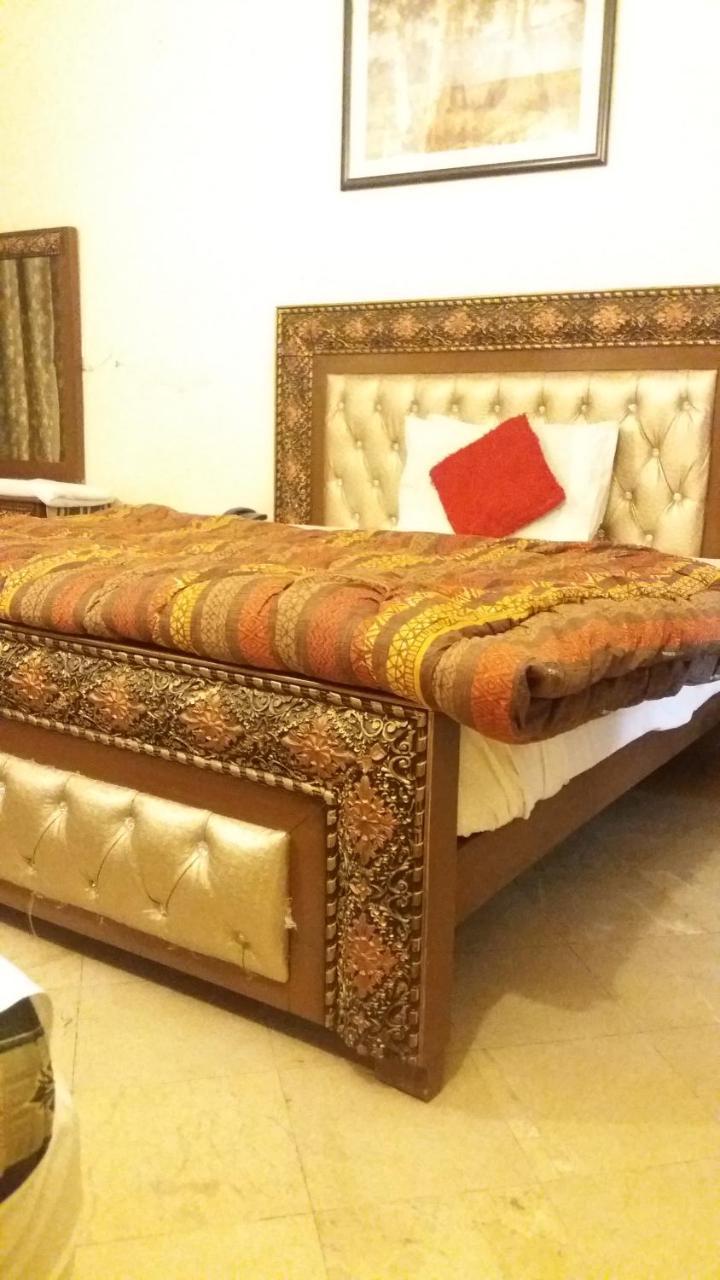 Hotel Sweet Inn لاهور المظهر الخارجي الصورة