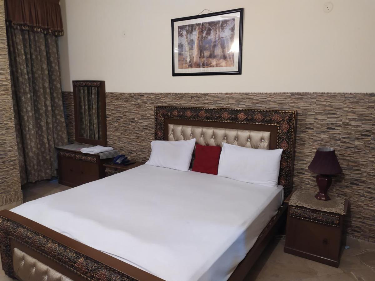 Hotel Sweet Inn لاهور المظهر الخارجي الصورة