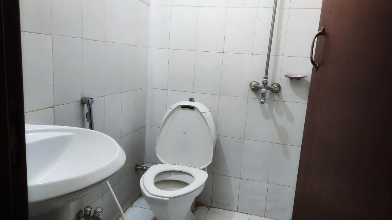 Hotel Sweet Inn لاهور المظهر الخارجي الصورة