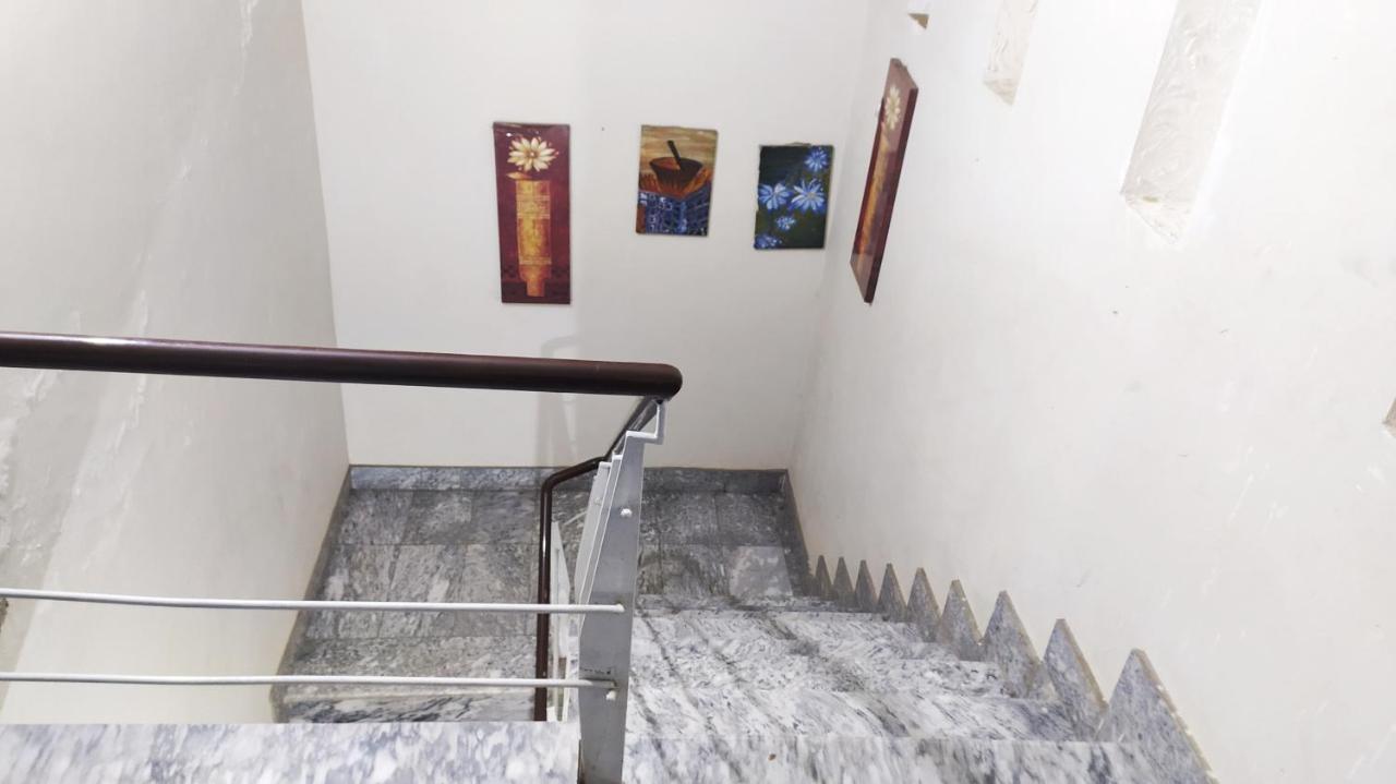 Hotel Sweet Inn لاهور المظهر الخارجي الصورة
