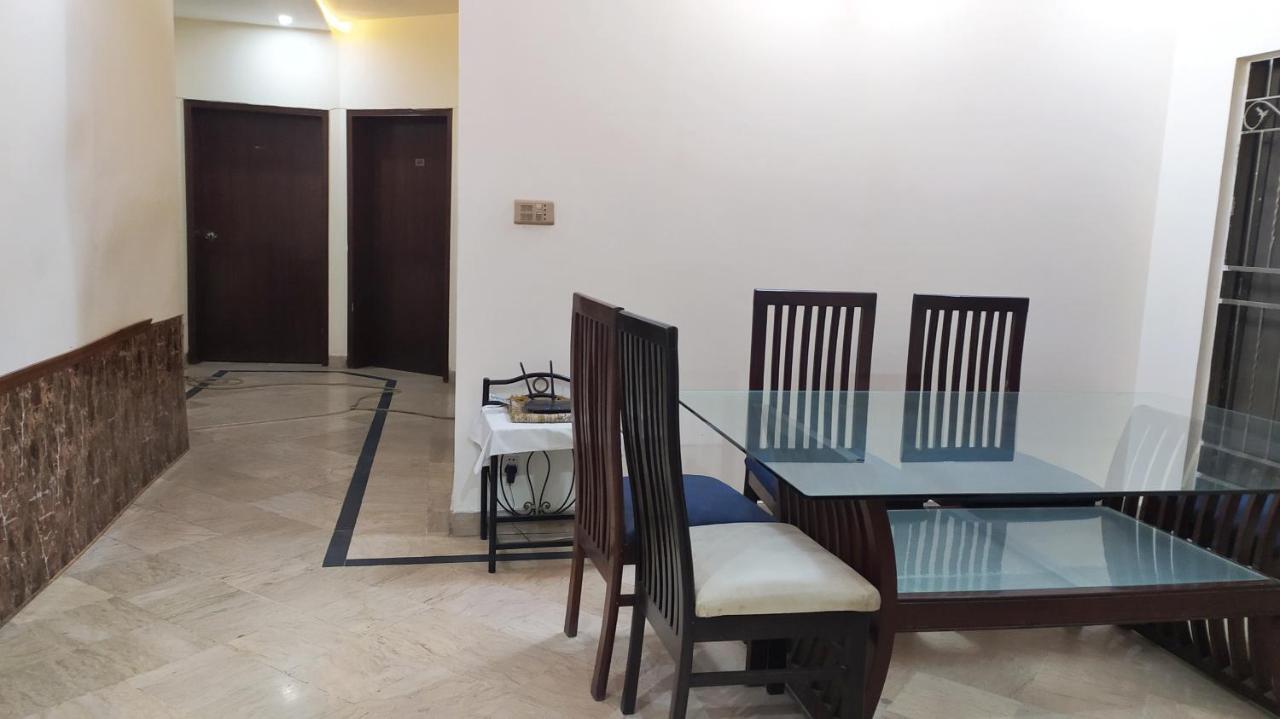 Hotel Sweet Inn لاهور المظهر الخارجي الصورة